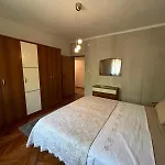 Foska Apartment *
